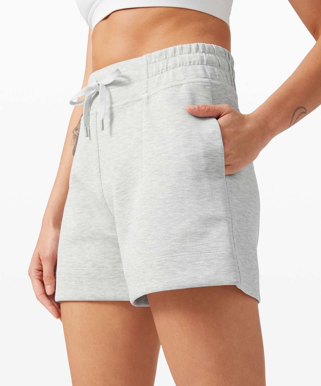 lululemon-soft-ambitions-high-rise-short-4-heathered-core-ultra-light-grey-032493-314813.jpg